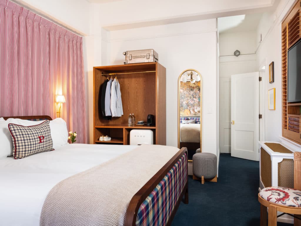 grand king room
